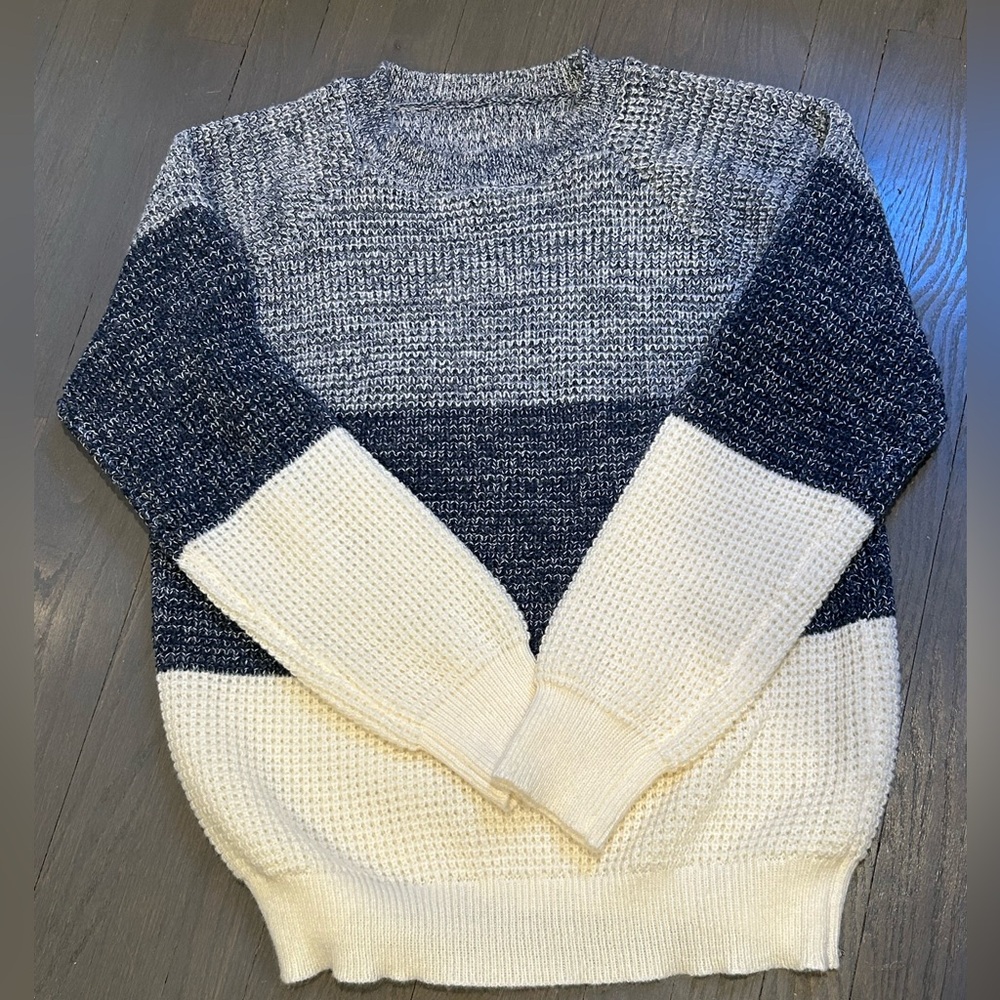 Men's Navy and White Crew Neck Sweater